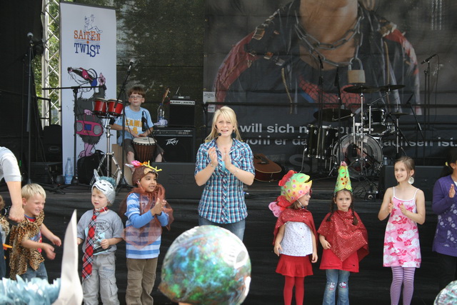 gal/2009/2009 Weltkindertag Duesseldorf  Johannes Rau Platz/IMG_9265.JPG